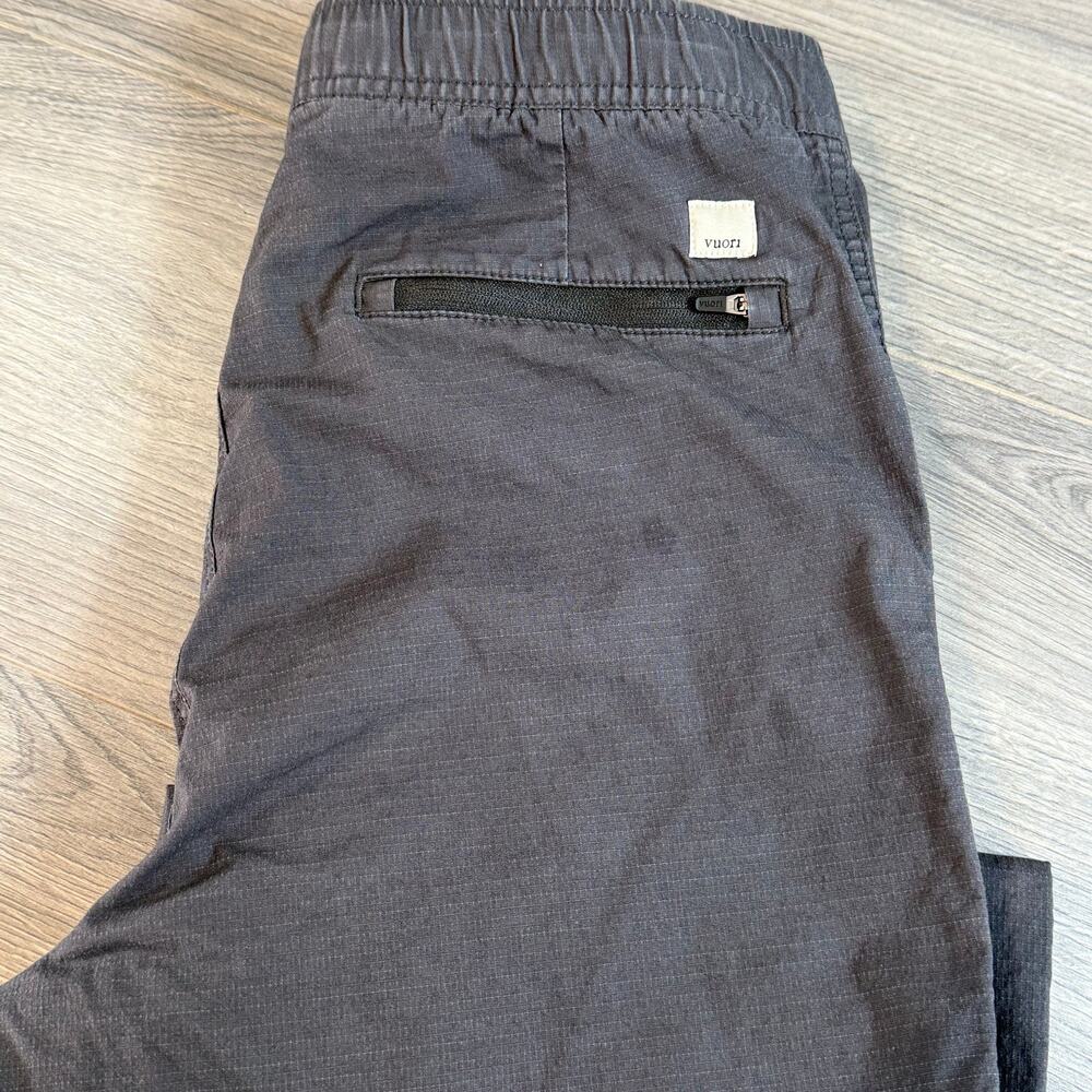 Vuori Rip Stop Pant Size M Wide Leg Cropped Comfort Travel Athleisure VW416 Gray - Picture 10 of 16